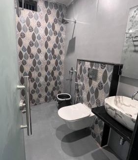 Orchha Apartment | Millennium Suites - Comfy King- Twin Room