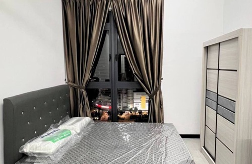 Ampang Apartment | Modern 2-bedroom with AC, WiFi, fitness room in charming Kuala Lumpur