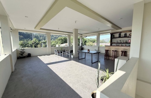 Santa Rita Apartment | Modern APT. with a view , Budget friendly, with private parking