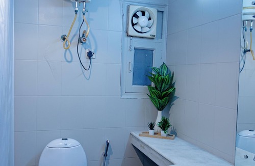 New Delhi Apartment | Modern Boho Bliss Hauz Khas 402
