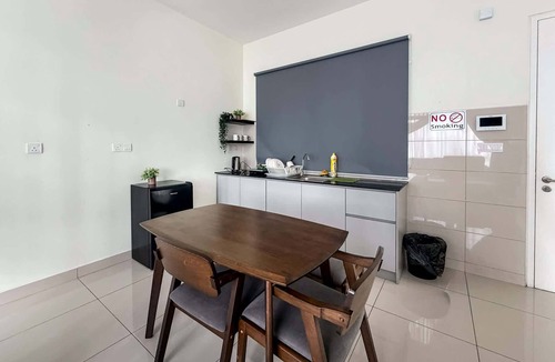 Malacca City Apartment | Modern Duplex, 5min Drive to Jonker St