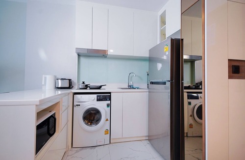 Chang Khlan Apartment | Modern room overlooking the city center Chiang Mai