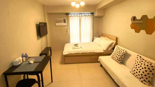 San Dionisio Apartment | Modern Studio Condominium 1