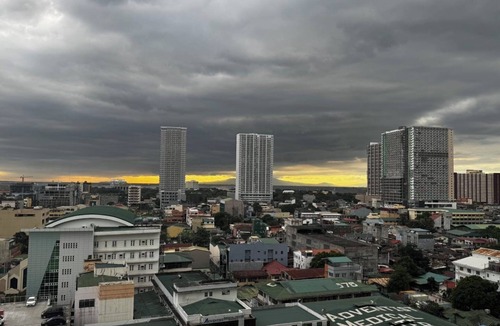 Pasay Apartment | "Modern Studio with Balcony & Amenities in Pasay City - Affordable Luxury Stay"