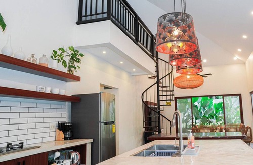 Amadeo Villa | Modern Tropical 2BR Villa & Pool Retreat in Amadeo