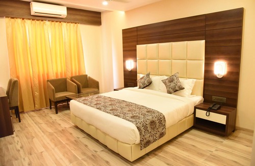 Alambagh Hotel | Moments