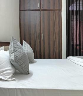 Jagatpura Hotel | Moon Land Hotel