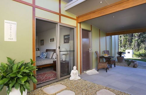 Moonee Beach Bed & Breakfast | Moonee Habitat B&B - The Perfect Stopover