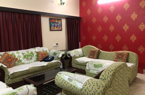 Abu Road Villa | Mount Abu's Premier 5-Bed Villa: Luxury Meets Nature's Serenity!