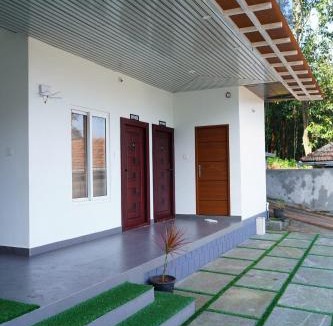 Hosdurg Hotel | Mountain Mist Ranipuram