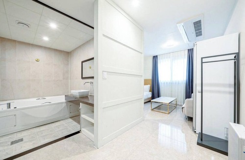 Yeonsan Hotel | MU Plus Hotel Busan