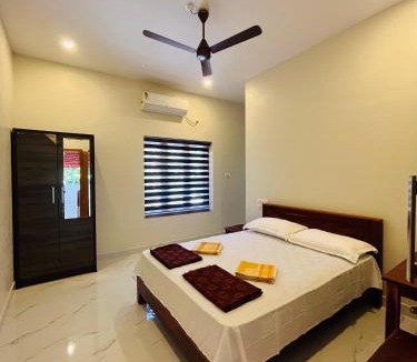 Munroe Island House | Munroe Meadows home