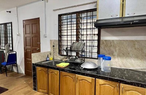 Batu Caves House | House ∙ 6 bedrooms ∙ 20 guests