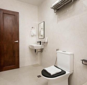 Legazpi Hotel | N&B Hotel