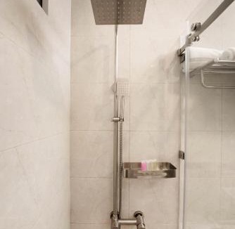 Legazpi Hotel | N&B Hotel