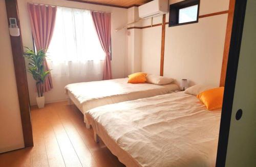 Naniwa Apartment | Namba Station 1 station 4 people Japanese feel iris 4R