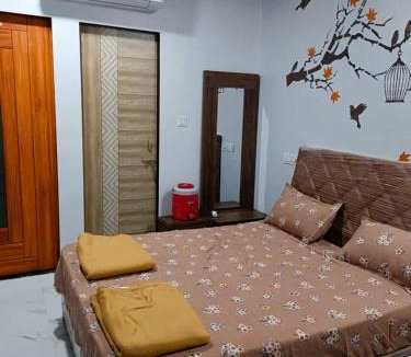 Rajpipla House | Naramada Homestay Rooms