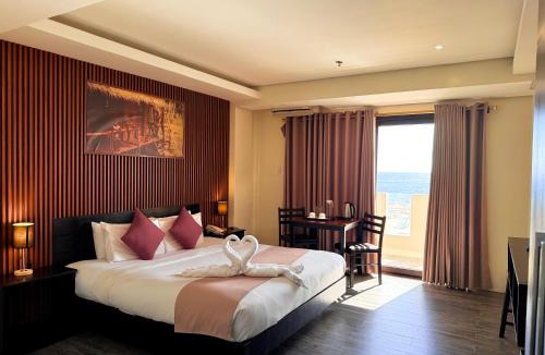 Caticlan Hotel | Navarro Hotel