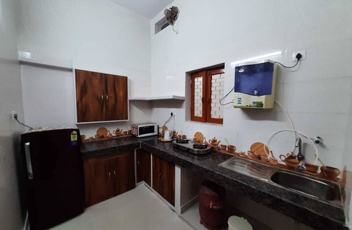 Varanasi Villa | Neehan Homestay - 1.5 kms from river Ganges