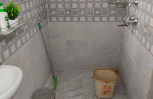 Varanasi Villa | Neehan Homestay - 1.5 kms from river Ganges