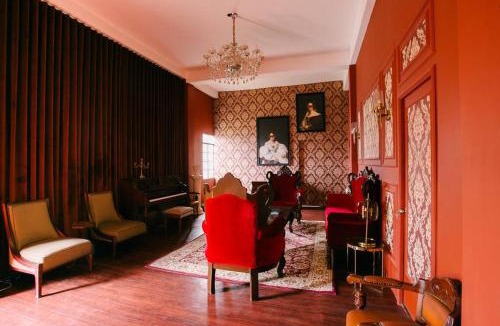Mandaue Apartment | Neo-Classical 3BR Apartment in a 1967 Building