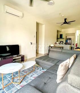 Shah Alam Apartment | New Condo - Free Parking, Wifi, Near SZB & Ikea