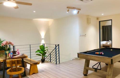 Kampung Pulau Meranti Villa | New Luxury Private Pool Villa Puchong up to 30 pax