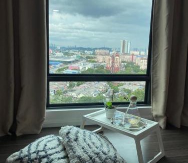 Bandar Sunway Apartment | NEW Sunway Greenfield Home 2-6pax 5mins to Sunway Pyramid