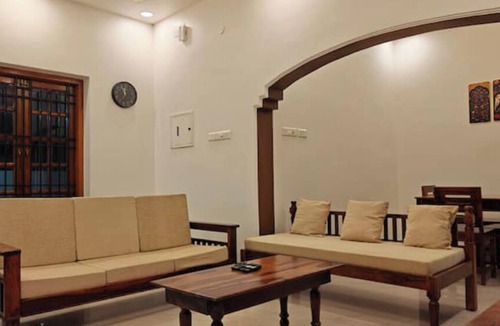 Kumbakonam Apartment | Newly Furnished, Renovated, AC, Clean, Cozy, 2 BHK