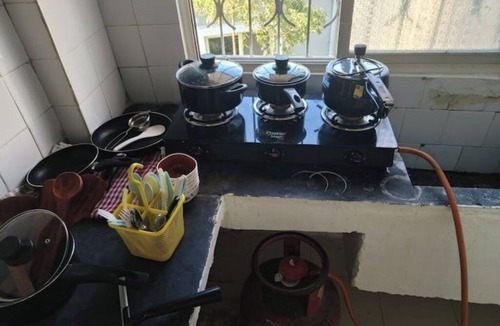 Srinagar Colony Apartment | Nice4 home stay 3BHK Banjarahills Rd 3