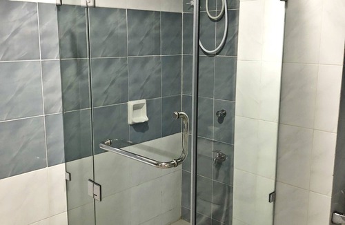 Legazpi Hotel | Ninong's Hotel