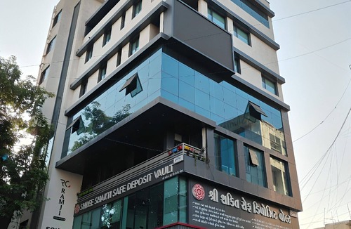 Surat Apartment | Nirrtul Sapphire Studio Apartment Specious Cozy & Quite
