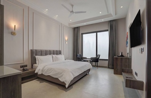 Batala Hotel | Nirvana Hotel & Banquet