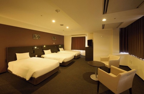 Shijo Hotel | Nonsmoking Deluxe Room corner room Room only/Kyoto Kyōto