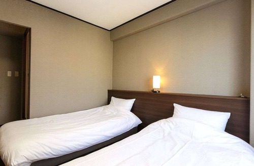 Sakai Ward Hotel | Nonsmoking Twin room Standard plan With b/Sakai Ōsaka