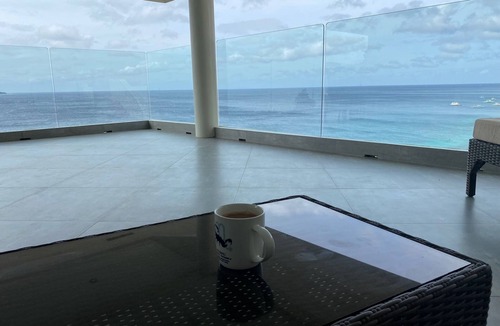 San Jose Villa | Noor Villa - Luxury 3 Bed, 2 Bath Apartment with Stunning Panoramic Sea View
