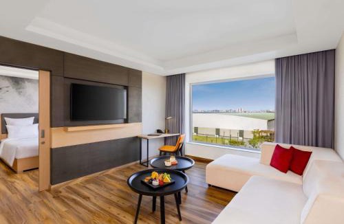 Tonk Road Hotel | Novotel Jaipur Convention Centre
