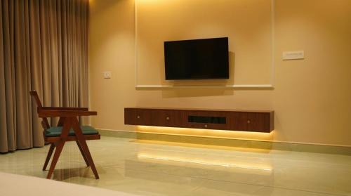 Kedavur Cabin | Oakleaf Residency