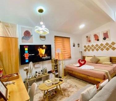 Olango Island Villa | Olango Island - S&E-2 Tiny Guest House Fully Furnished with Hot Shower, Washer, Wi-Fi, Netflix & King-size Bed