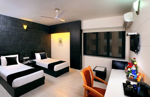 Kakkanad Hotel | Olive Eva