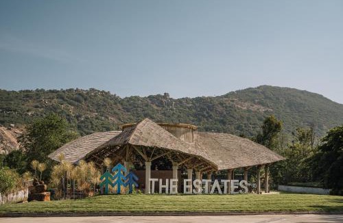 Chikkaballapur Resort | ORO The Estates, Nandi Hills