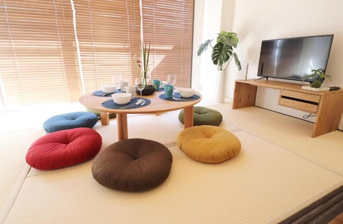 Kyobashi Apartment | Osaka Mainichi Building