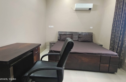 Sanganer Villa | OSHO Villa Homestay, 5 minutes to the Jaipur Airport, Garden View AC Rooms,