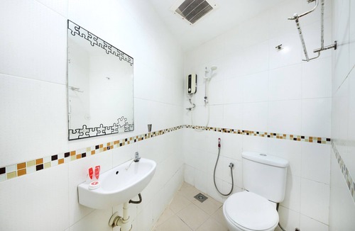 Medan Batu Caves Hotel | OYO 1055 Batu Caves Star Hotel