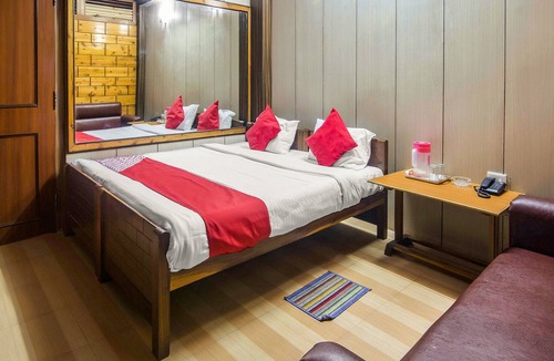 Police Bazar House | OYO 14874 Live Inn Guest House