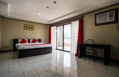 Toril Hostel | OYO 192 Tcc Condo - Hostel
