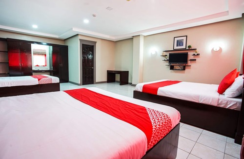 Toril Hostel | OYO 192 Tcc Condo - Hostel