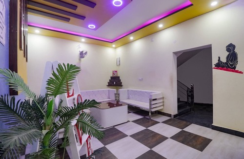 Bargarh Hotel | OYO 61384 Hotel Vd Palace