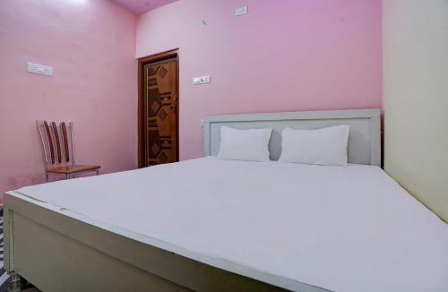 Bela Hotel | OYO 82441 GRAND PALACE