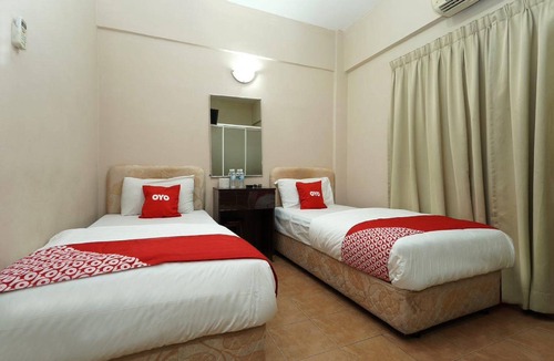 Kajang Hotel | OYO 91127 Hotel 9 @ Kajang Town